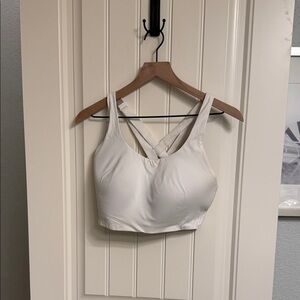 White Sports Bra Lululemon 36 ddd